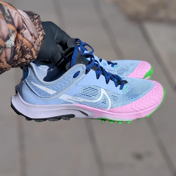 Nike Running Air Zoom Terra Kiger 8 sneakers lite marine white Size Women Size 9 - Picture 2 of 12